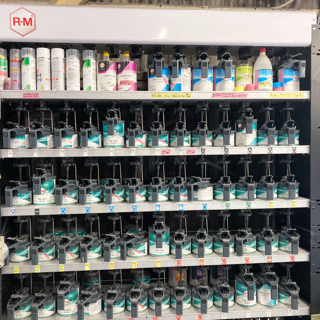 工場内塗料